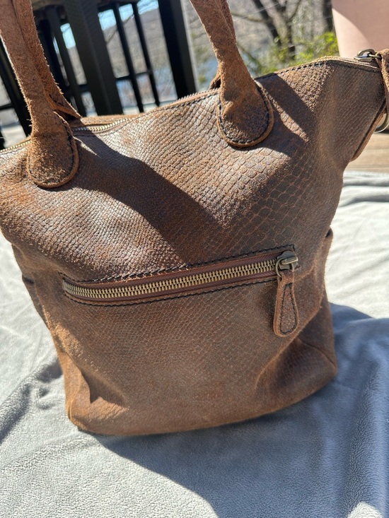 Liebeskind Handbags - Liebeskind Brown Textured Leather Shoulder Bag